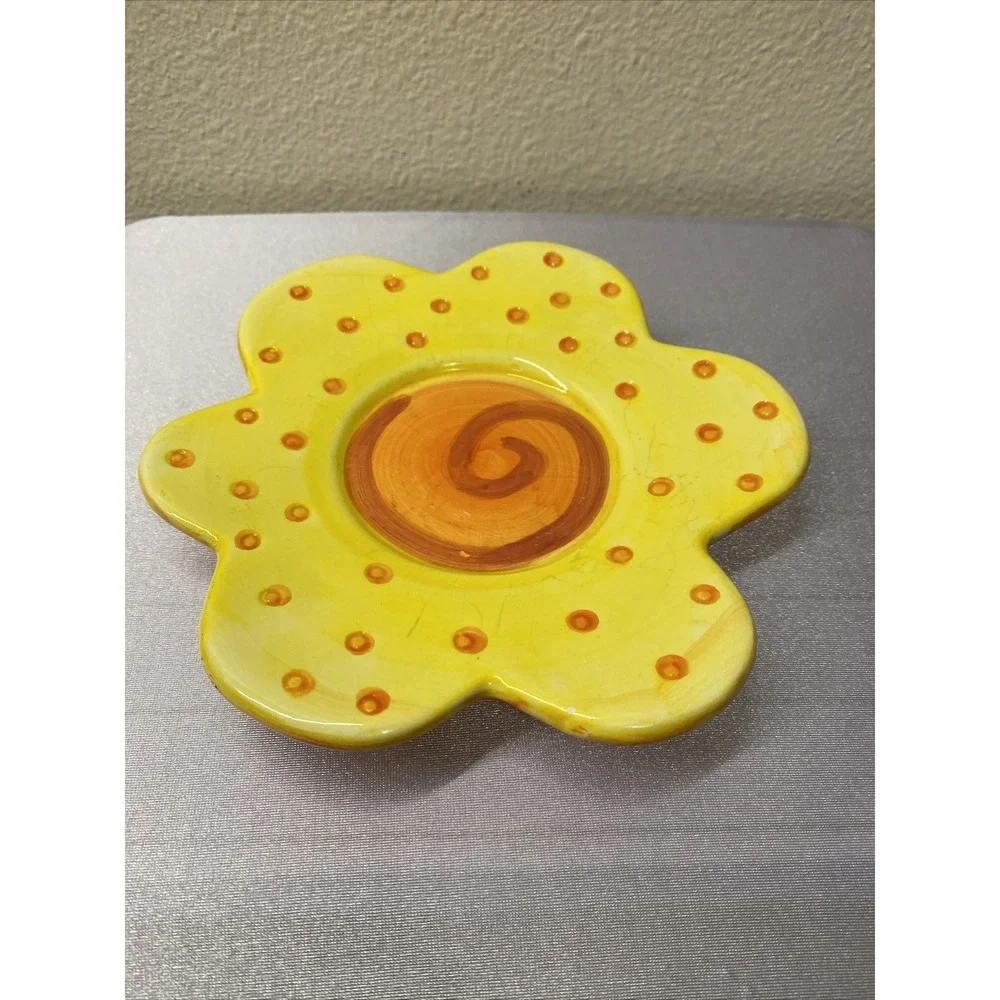 Betallic Ceramic Coffe Cup & Saucer flower Shape plate large cup Pre- owned